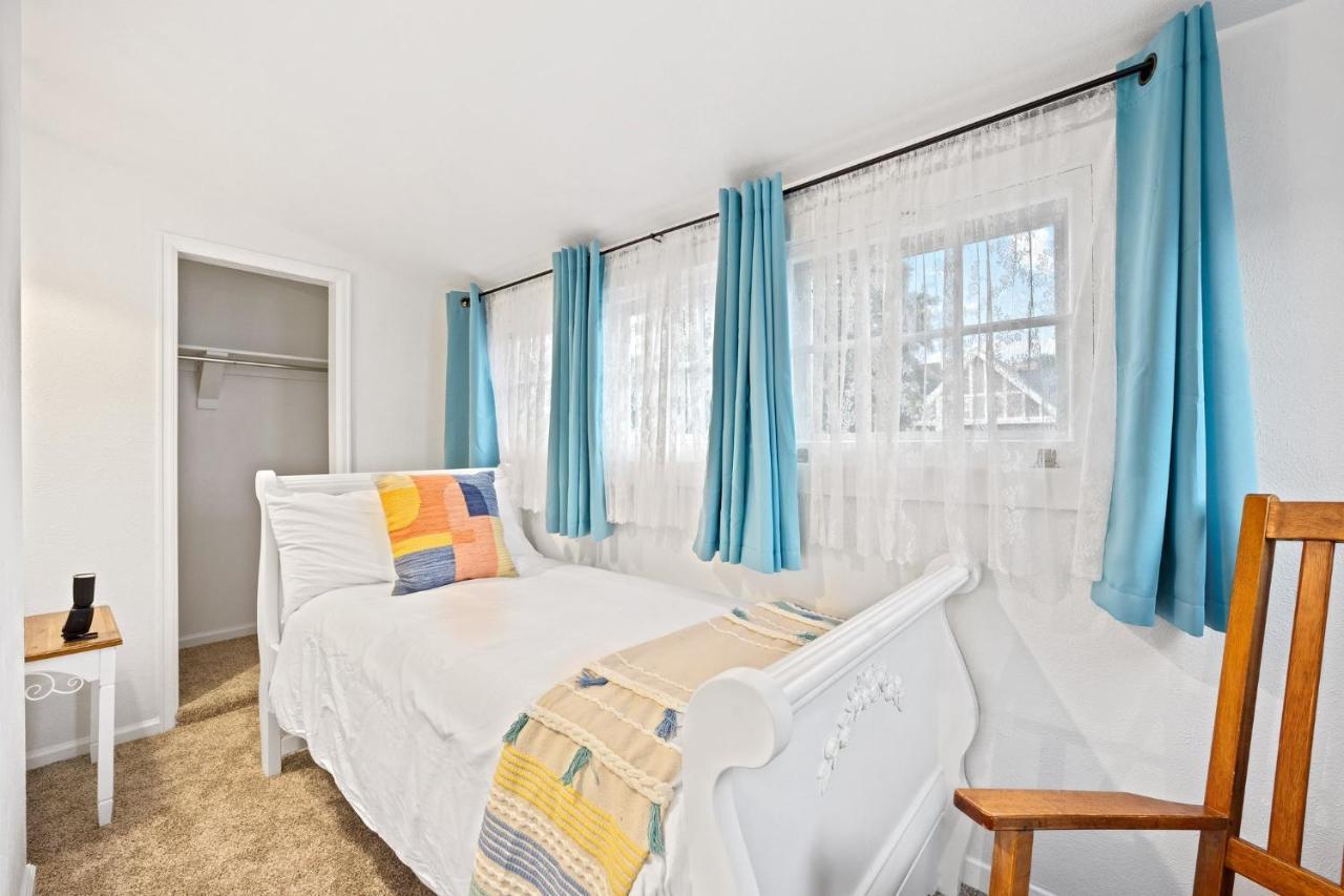 Flora House DEN Екстериор снимка