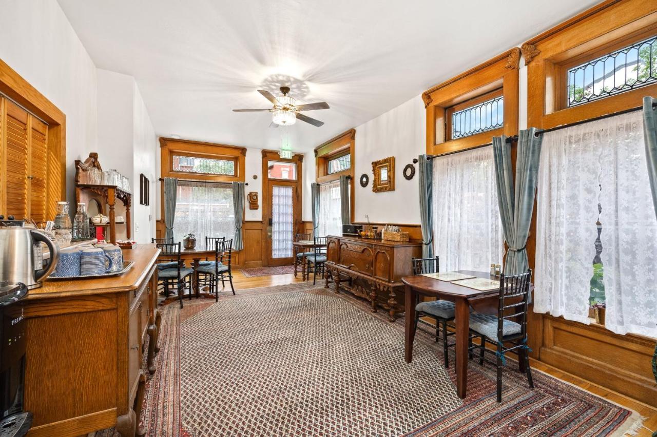 Flora House DEN Екстериор снимка