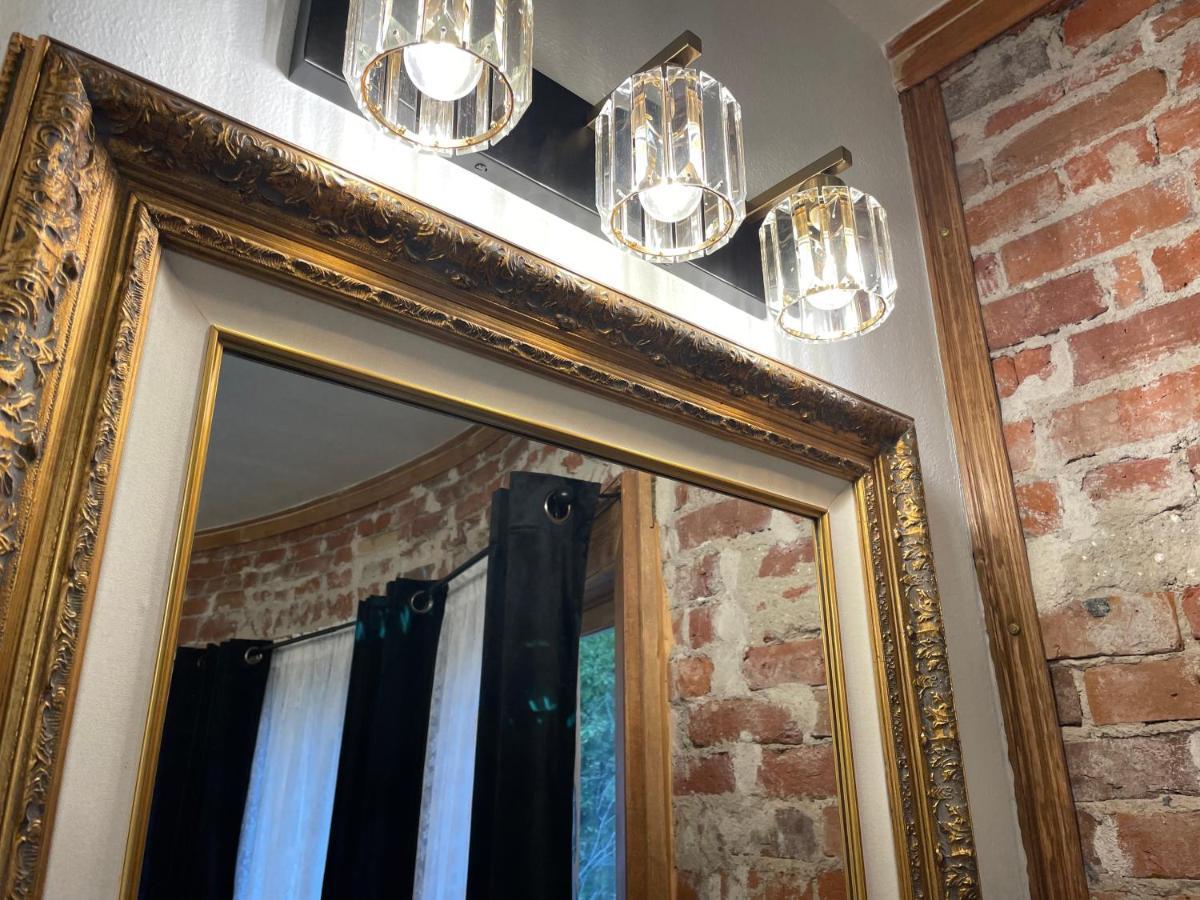 Flora House DEN Екстериор снимка
